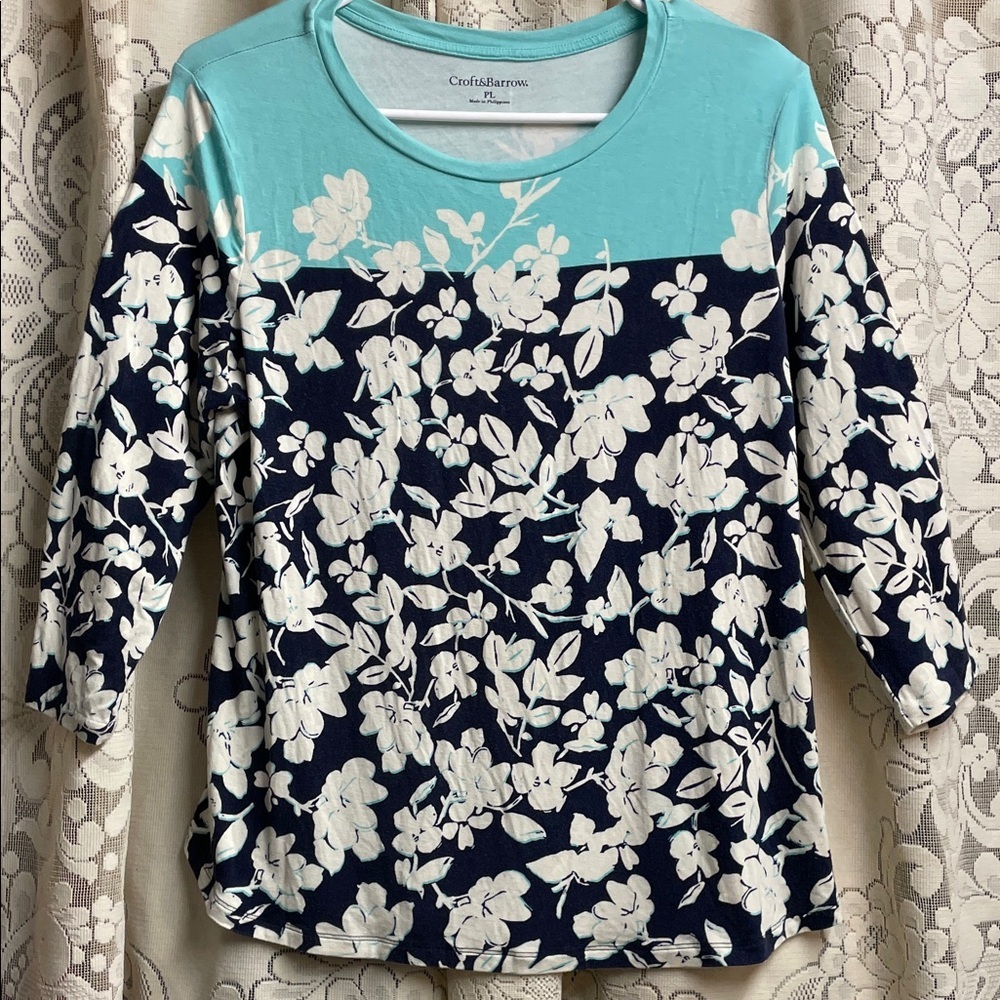 Croft And Barrow Women's Floral Long Sleeve Top/ Aqua and Navy Large Petite